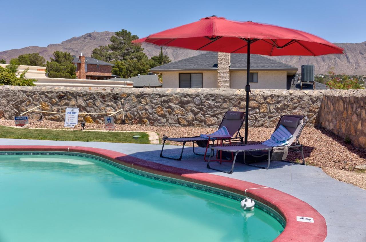Сasa de vacaciones With Mountain View/pool/tub El Paso