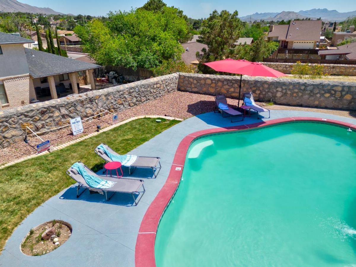 With Mountain View/pool/tub Сasa de vacaciones El Paso